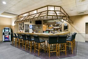 Eisenhower Hotel & Conference Center