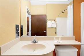 Microtel Inn & Suites by Wyndham Greenville/University Medic