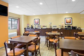Microtel Inn & Suites by Wyndham Greenville/University Medic