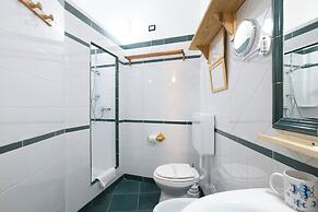 Aparthotel Domus De Janas Sul Mare