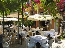 Aparthotel Domus De Janas Sul Mare