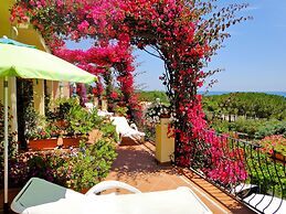 Aparthotel Domus De Janas Sul Mare