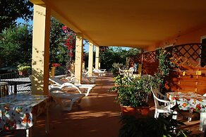 Aparthotel Domus De Janas Sul Mare