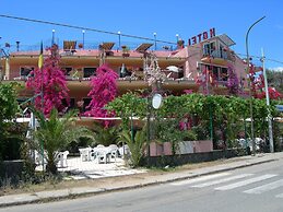 Aparthotel Domus De Janas Sul Mare