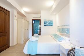Aparthotel Domus De Janas Sul Mare