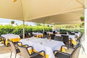 Aparthotel Domus De Janas Sul Mare