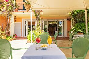 Aparthotel Domus De Janas Sul Mare