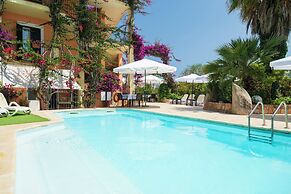 Aparthotel Domus De Janas Sul Mare