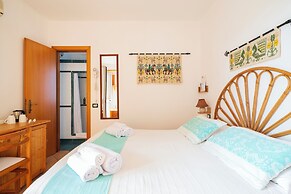 Aparthotel Domus De Janas Sul Mare