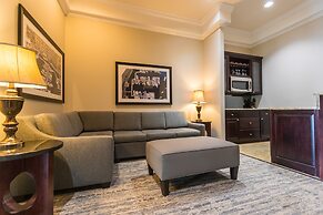 Camden on the Lake Resort & Spa