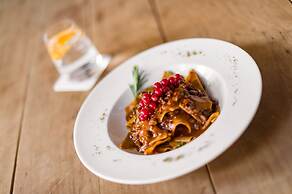 Hotel KRONE - eat, drink, stay