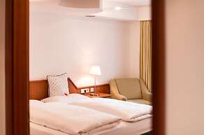 Hotel KRONE - eat, drink, stay