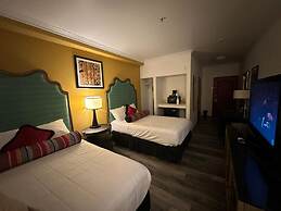 Howard Johnson by Wyndham Bakersfield