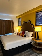 Howard Johnson by Wyndham Bakersfield