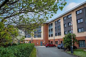 Clarion Aparthotel Toulouse Blagnac Airport