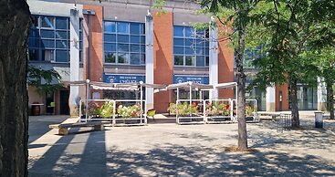 Clarion Aparthotel Toulouse Blagnac Airport
