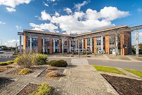 Clarion Aparthotel Toulouse Blagnac Airport