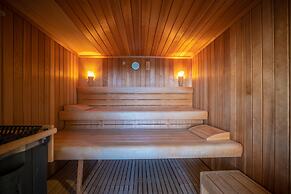 Woodhouse Mountain Lodge