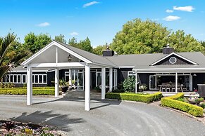 Woodhouse Mountain Lodge