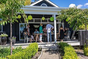 Woodhouse Mountain Lodge