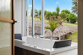 Woodhouse Mountain Lodge