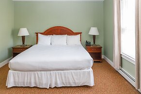 The Admiral's Inn Resort