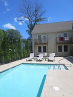 The Admiral's Inn Resort
