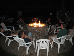 The Admiral's Inn Resort