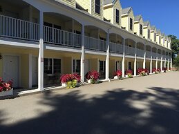The Admiral's Inn Resort