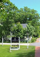 The Admiral's Inn Resort