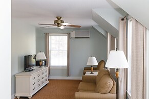 The Admiral's Inn Resort
