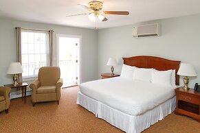 The Admiral's Inn Resort