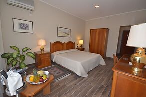 Garden Hotel