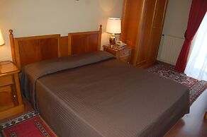 Garden Hotel