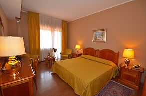 Garden Hotel