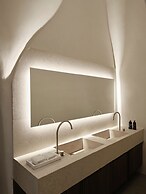 Andronis Luxury Suites
