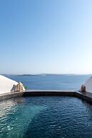 Andronis Luxury Suites