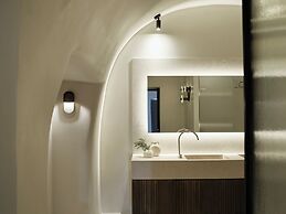 Andronis Luxury Suites