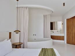 Andronis Luxury Suites