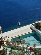 Andronis Luxury Suites