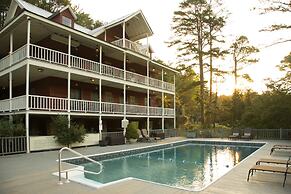 Glen-Ella Springs Hotel & Restaurant