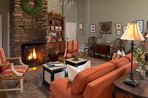 Glen-Ella Springs Hotel & Restaurant