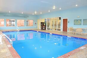 Holiday Inn Express & Suites Millington by IHG