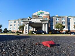 Holiday Inn Express & Suites Millington by IHG