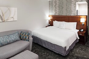 Courtyard by Marriott Miami at Dolphin Mall