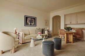 The Maybourne Beverly Hills, Maybourne