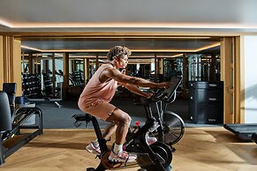 The Maybourne Beverly Hills, Maybourne