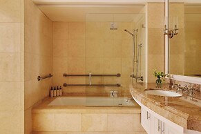 The Maybourne Beverly Hills, Maybourne