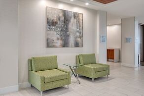 Holiday Inn Express Hotel & Suites Ottawa Airport by IHG