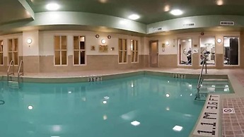 Holiday Inn Express Hotel & Suites Ottawa Airport by IHG